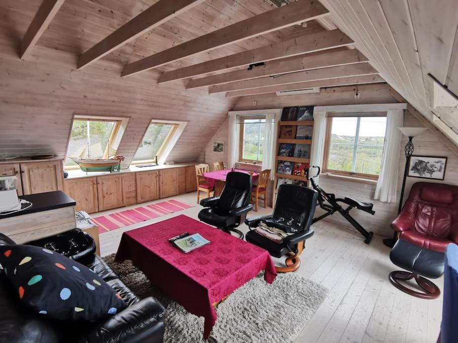 Topfloor Apartment Separate Entranc Nice View Stord Fitjar Exteriér fotografie